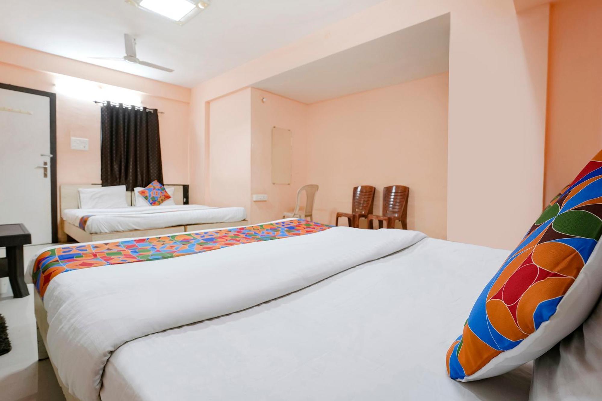 Fabexpress Rama Palace Nashik Exteriör bild
