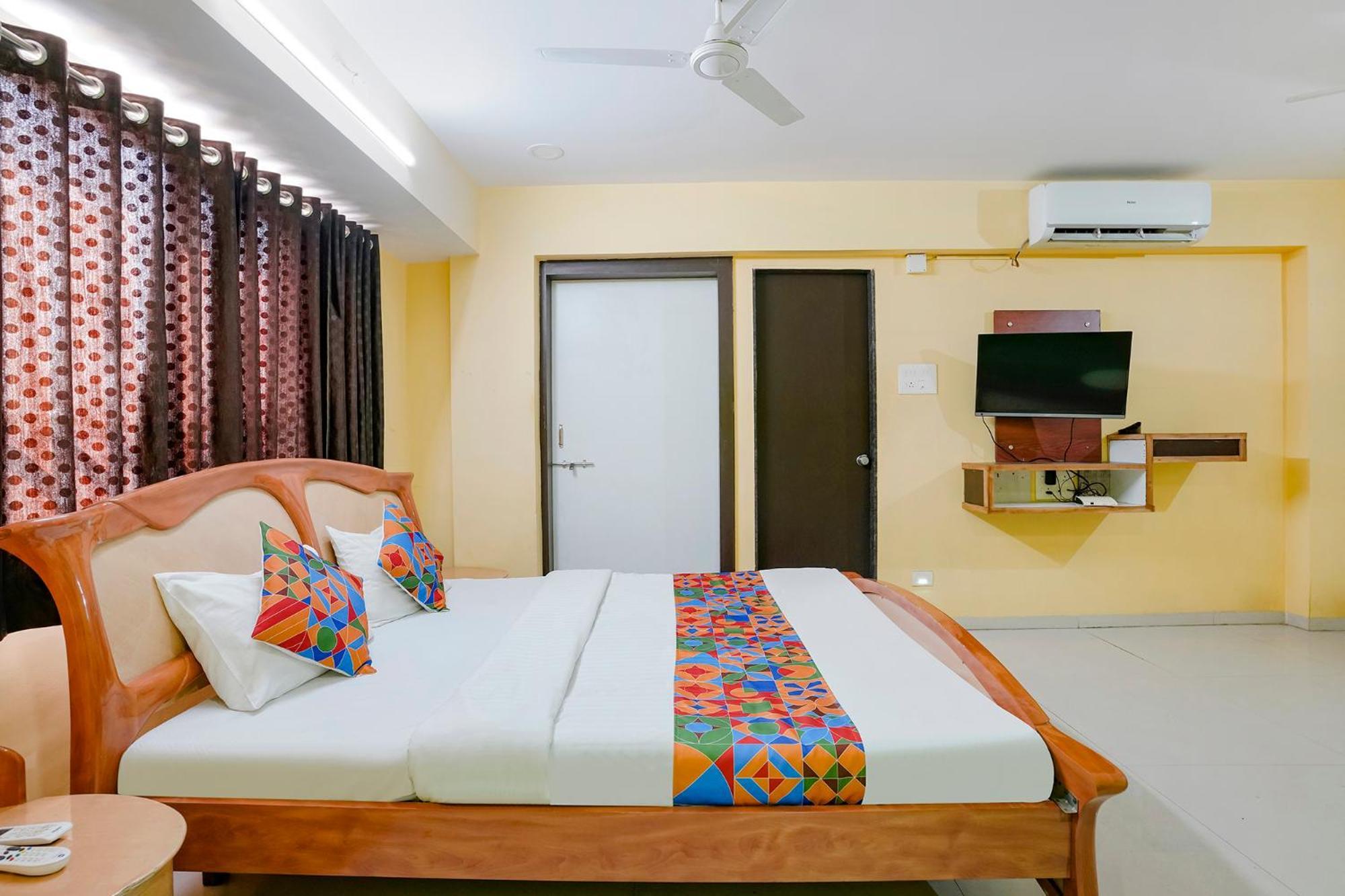 Fabexpress Rama Palace Nashik Exteriör bild